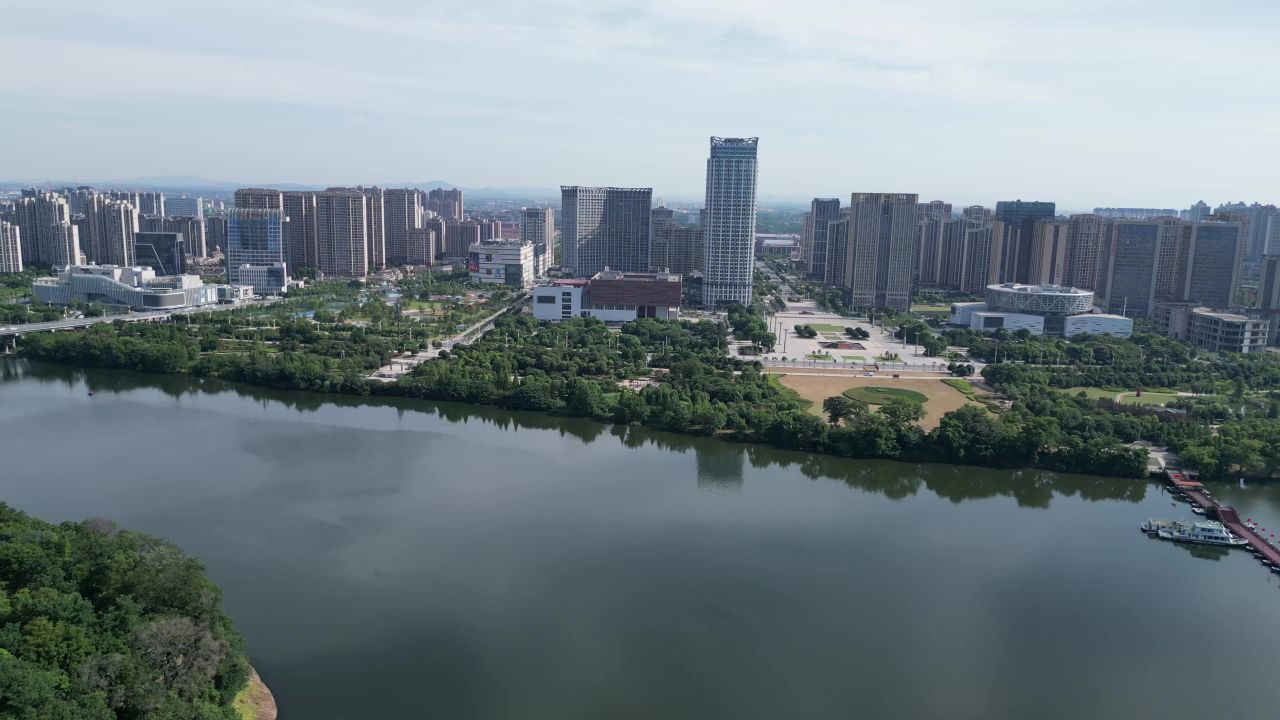 航拍江西鹰潭公园北极阁