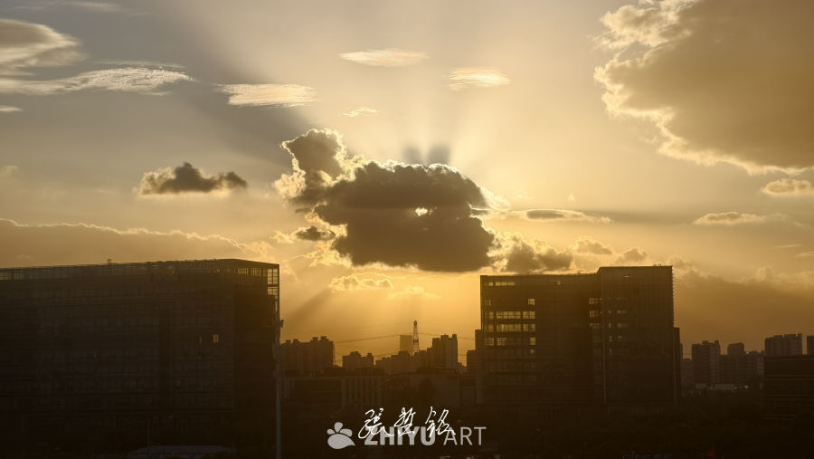城市夕阳剪影
