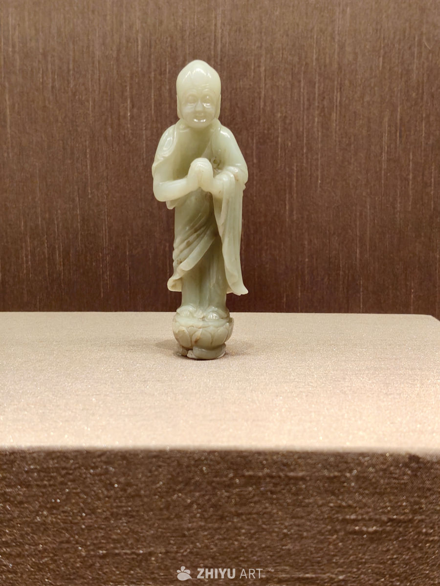 清代白玉罗汉像