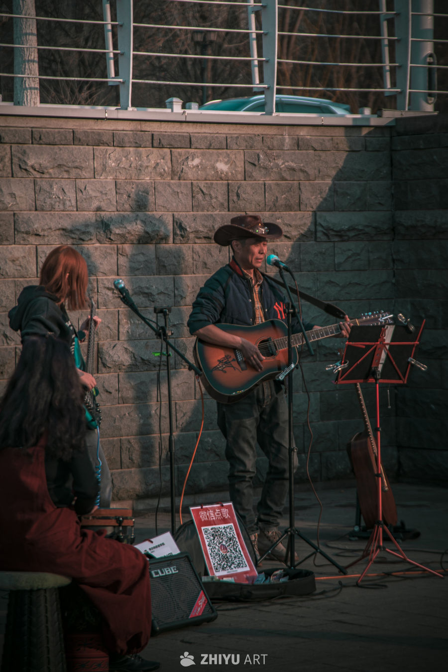 海河边的民间乐队