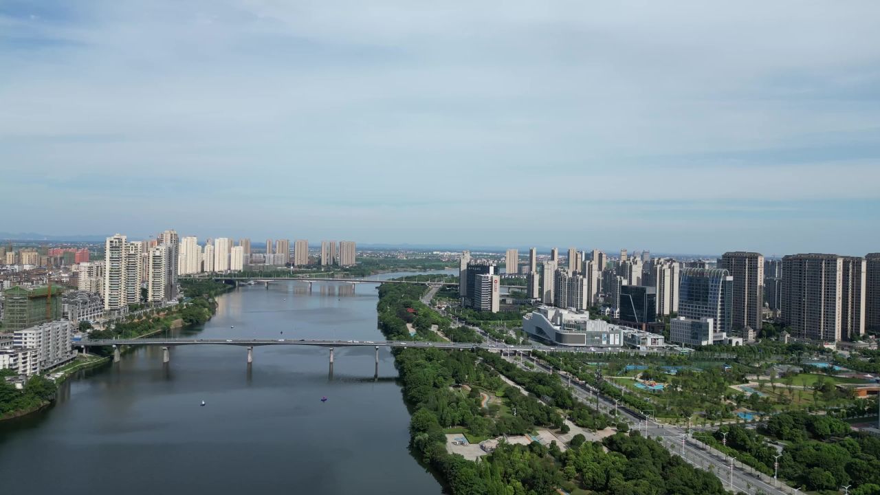 航拍江西鹰潭大桥信江