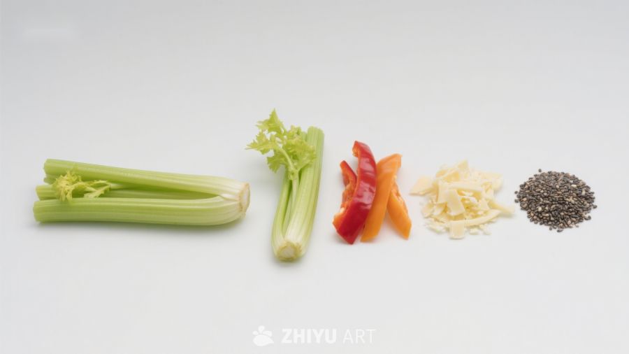 新鲜蔬菜与种子排列展示