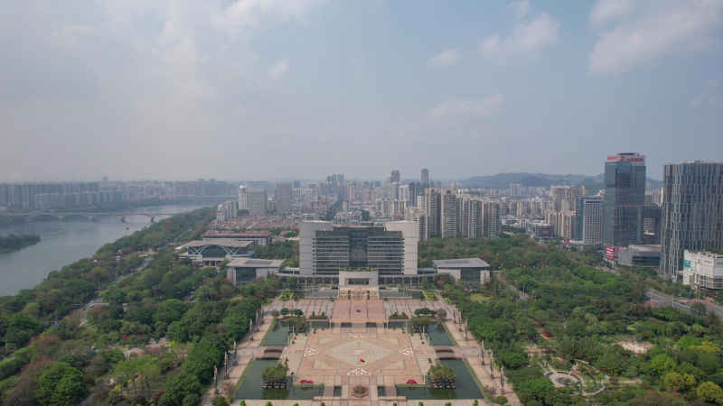  航拍广西柳州市政府市民广场