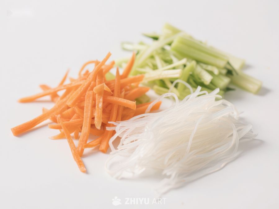 胡萝卜黄瓜粉丝食材准备 271