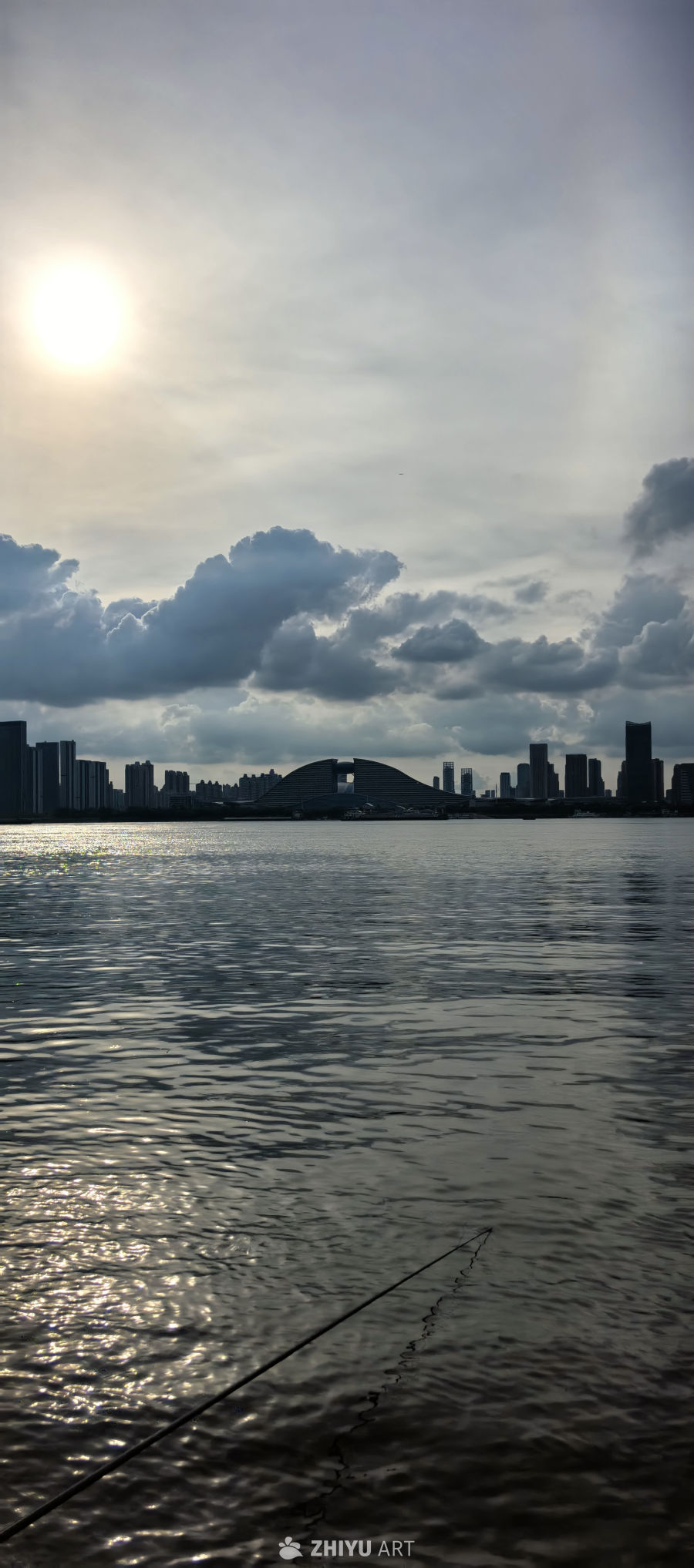 漠漠水田飞白鹭，阴阴夏木啭黄鹂