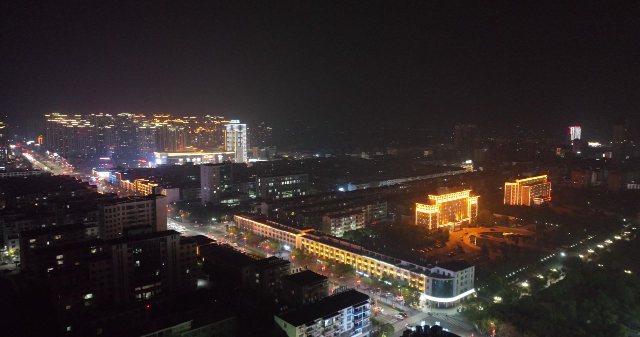 航拍城市夜景4k居民楼灯光商场