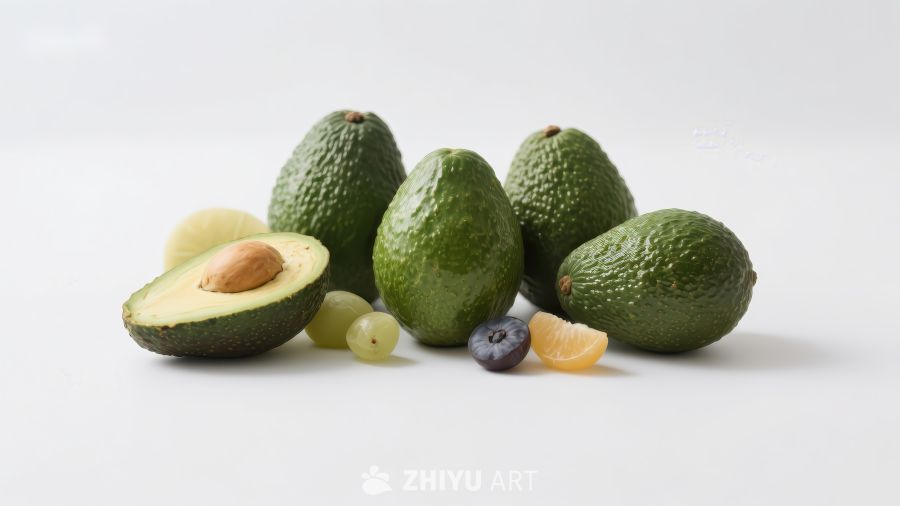 新鲜牛油果与水果组合