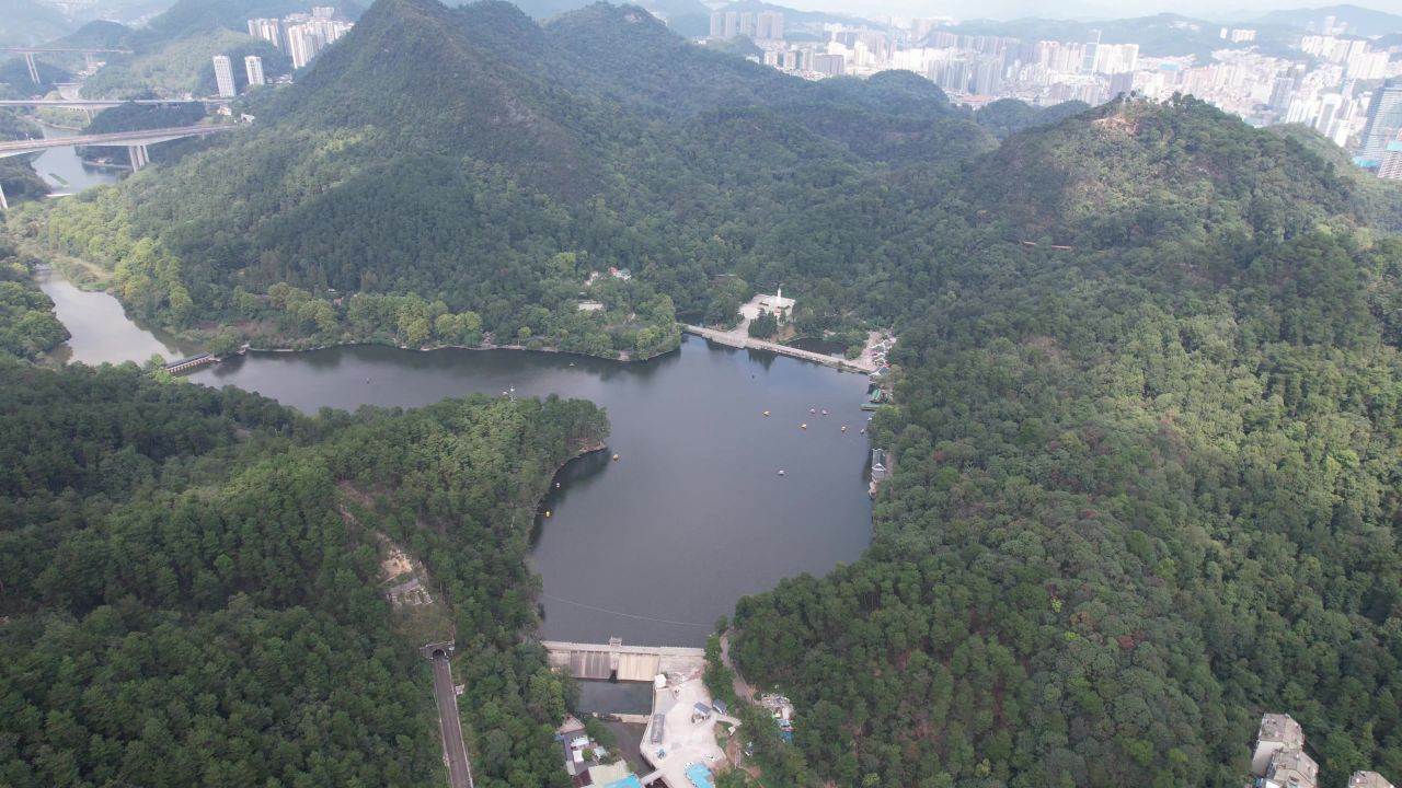 贵州贵阳城市风光航拍