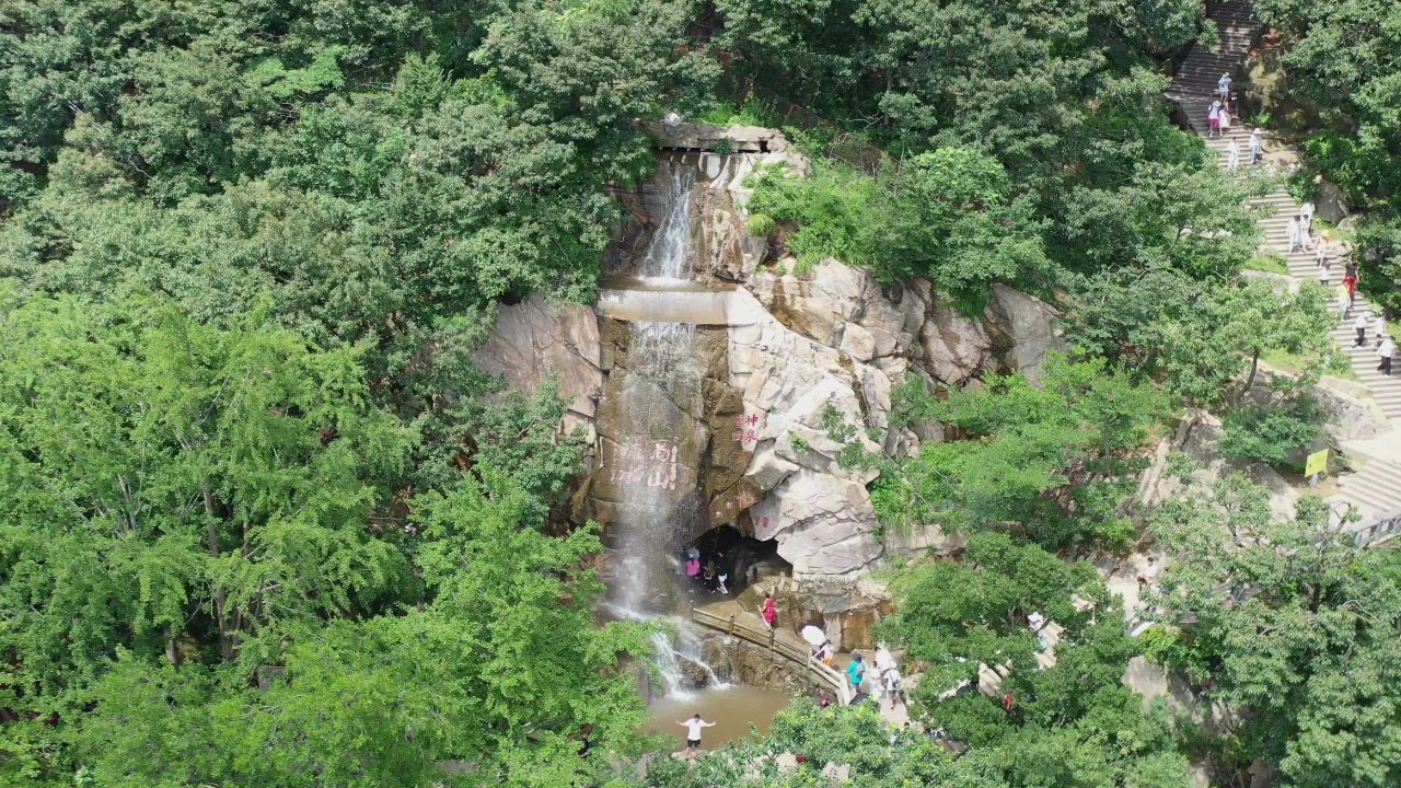 4K航拍江苏连云港花果山水帘洞风光