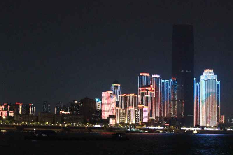 武汉 48