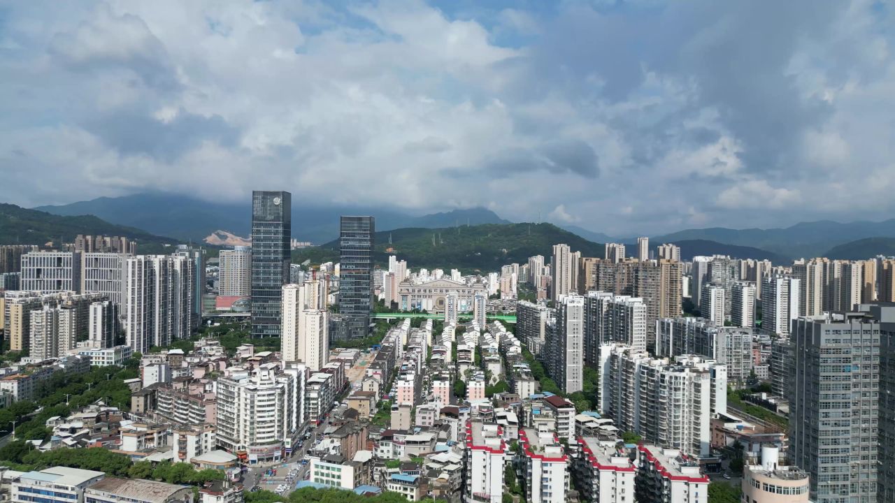 航拍福建龙岩城市大景