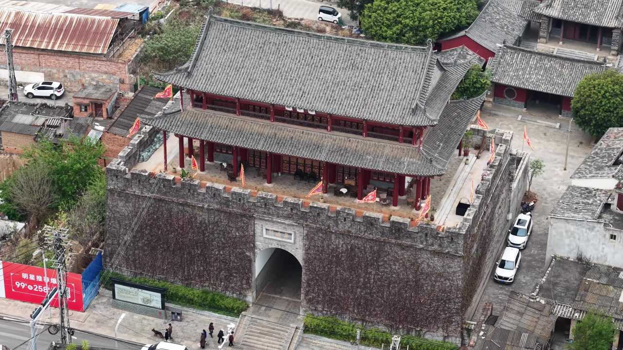 古城墙的静谧时光