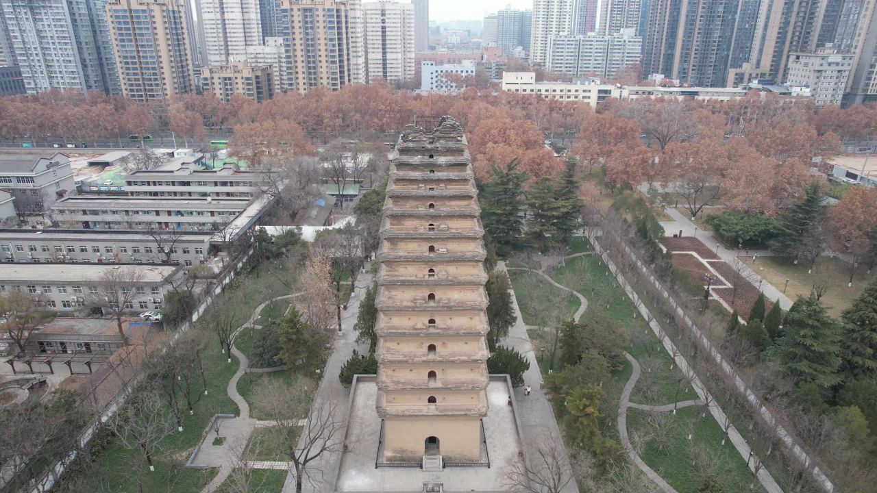 陕西西安小雁塔历史文化古建筑航拍