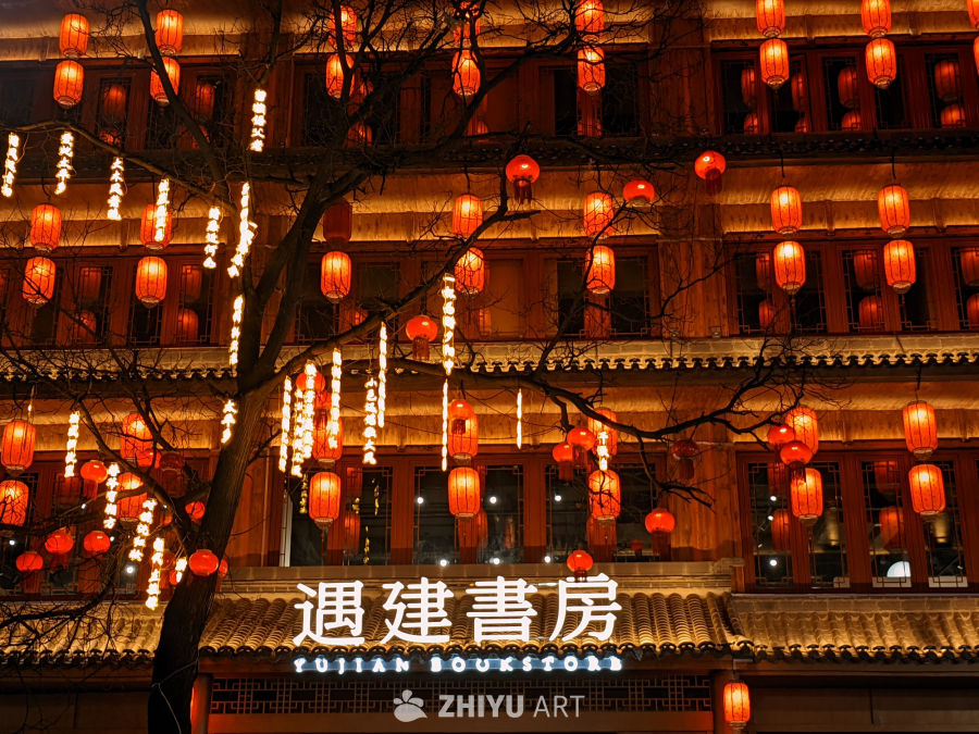 夜色中的古街