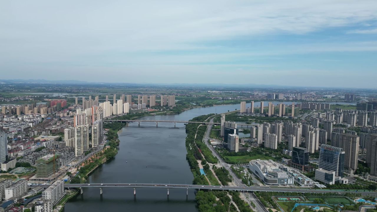 航拍鹰潭大桥信江