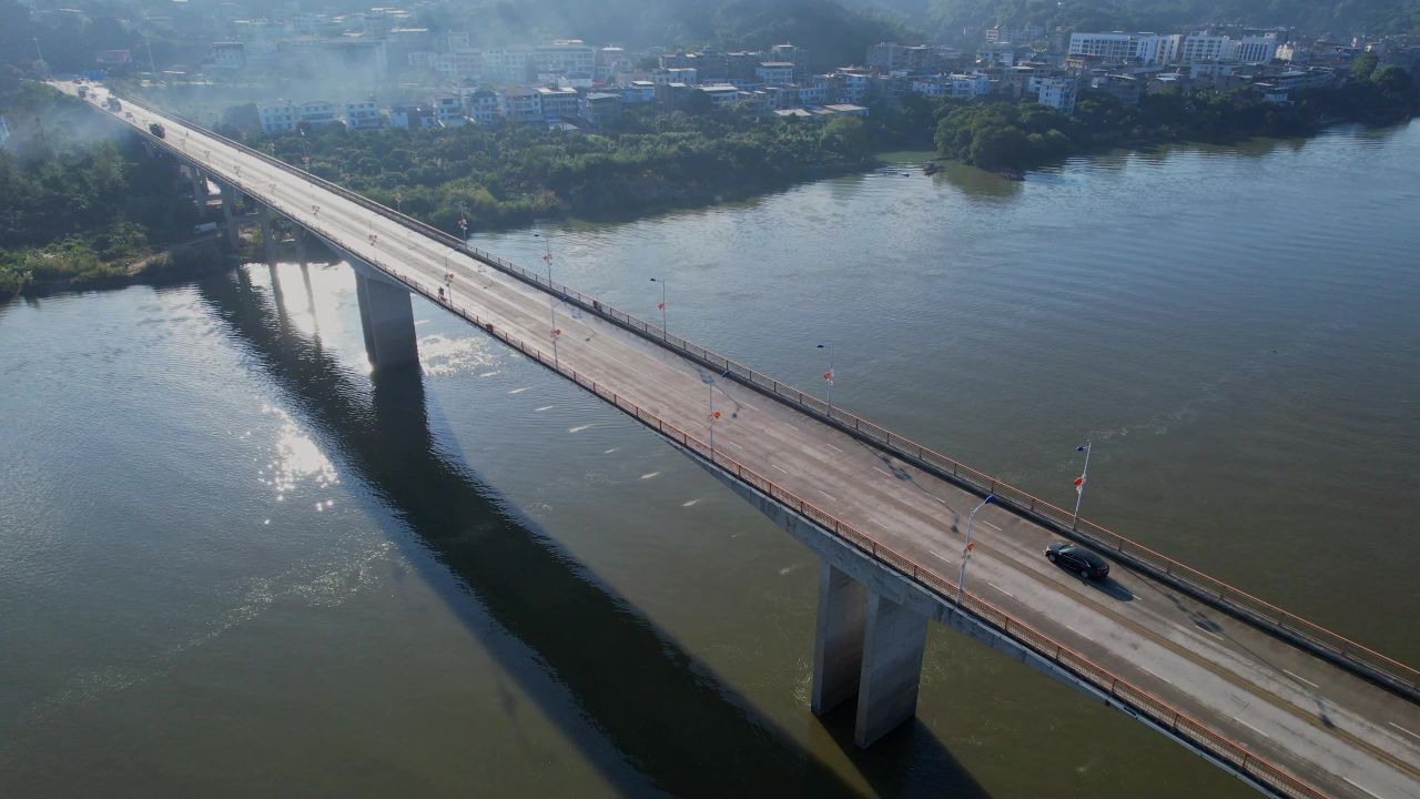 航拍福州闽侯大桥建筑风光 7