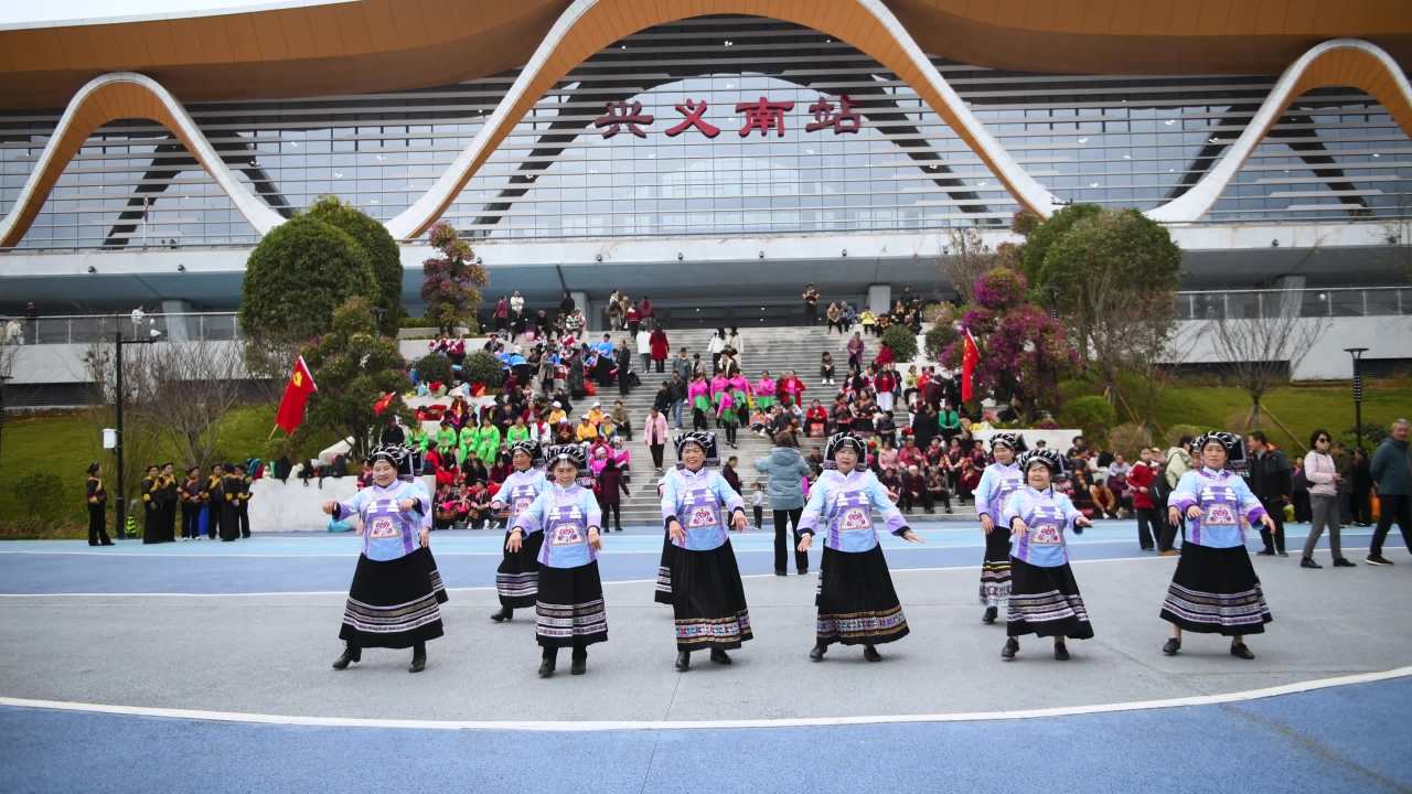 4k老年人健康生活舞蹈 兴义南站广场舞蹈