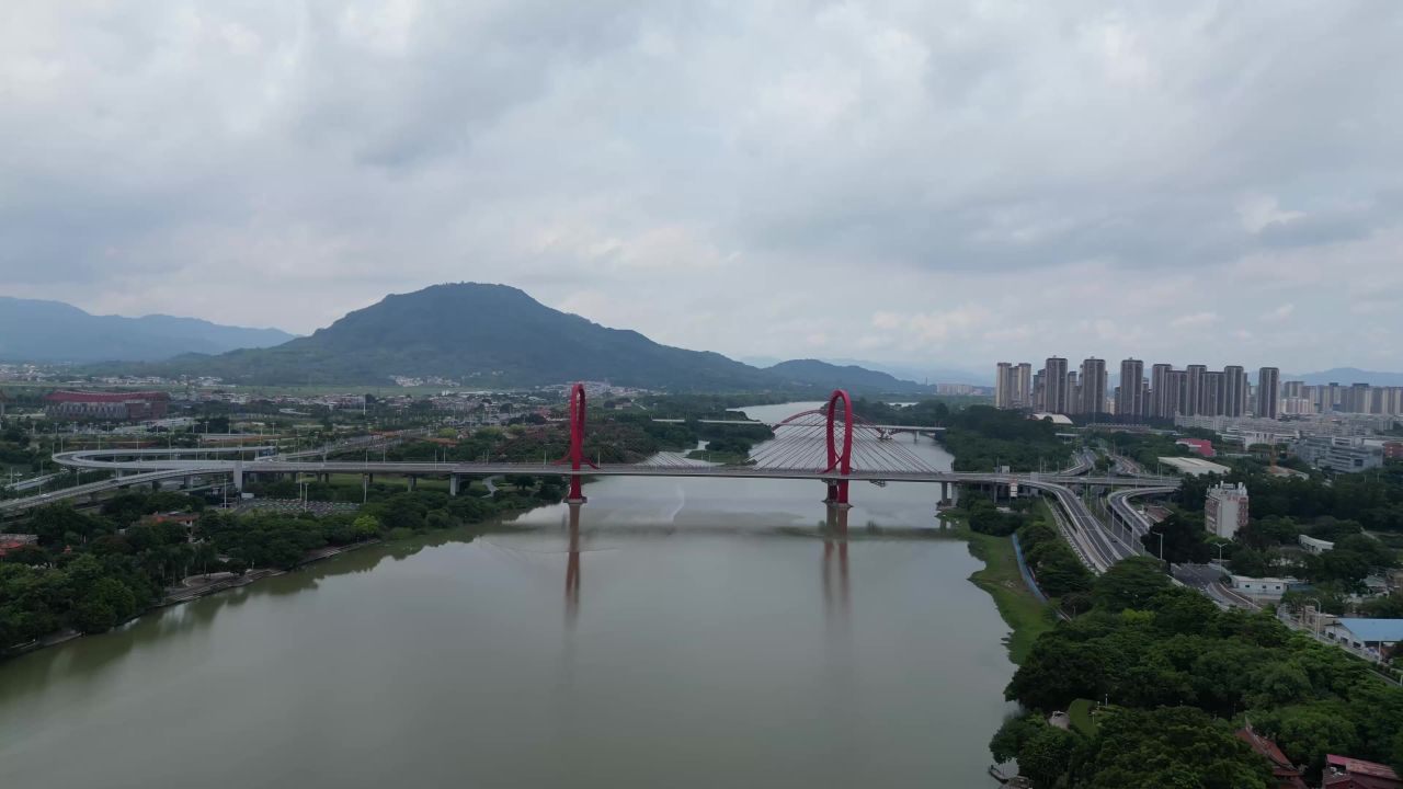  航拍福建漳州芝山大桥