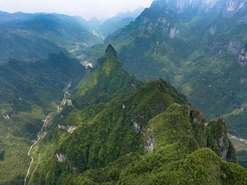 湖南张家界奇秀山峰