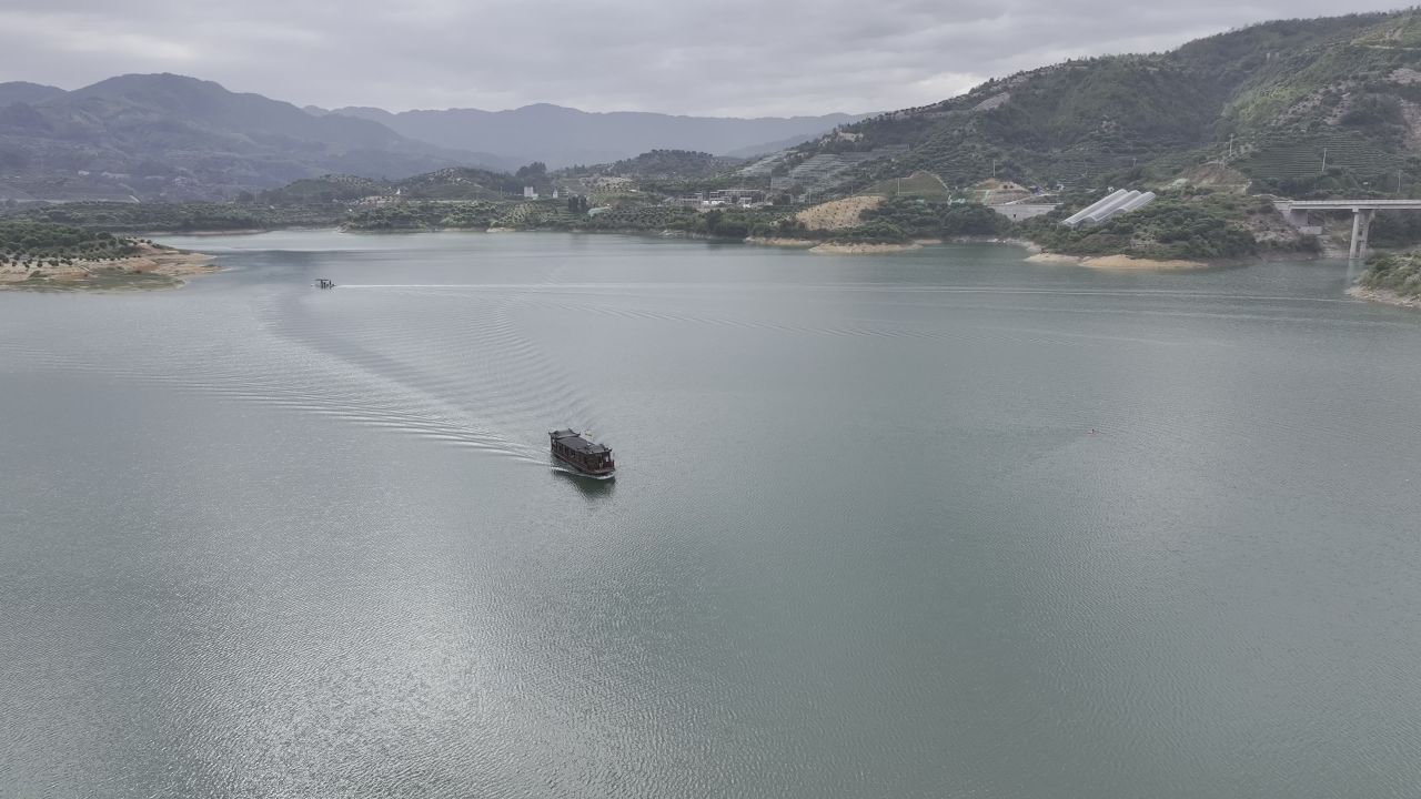 飞云湖水上巴士 25