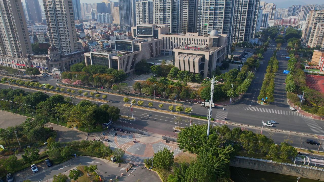 航拍福清市科技馆景观