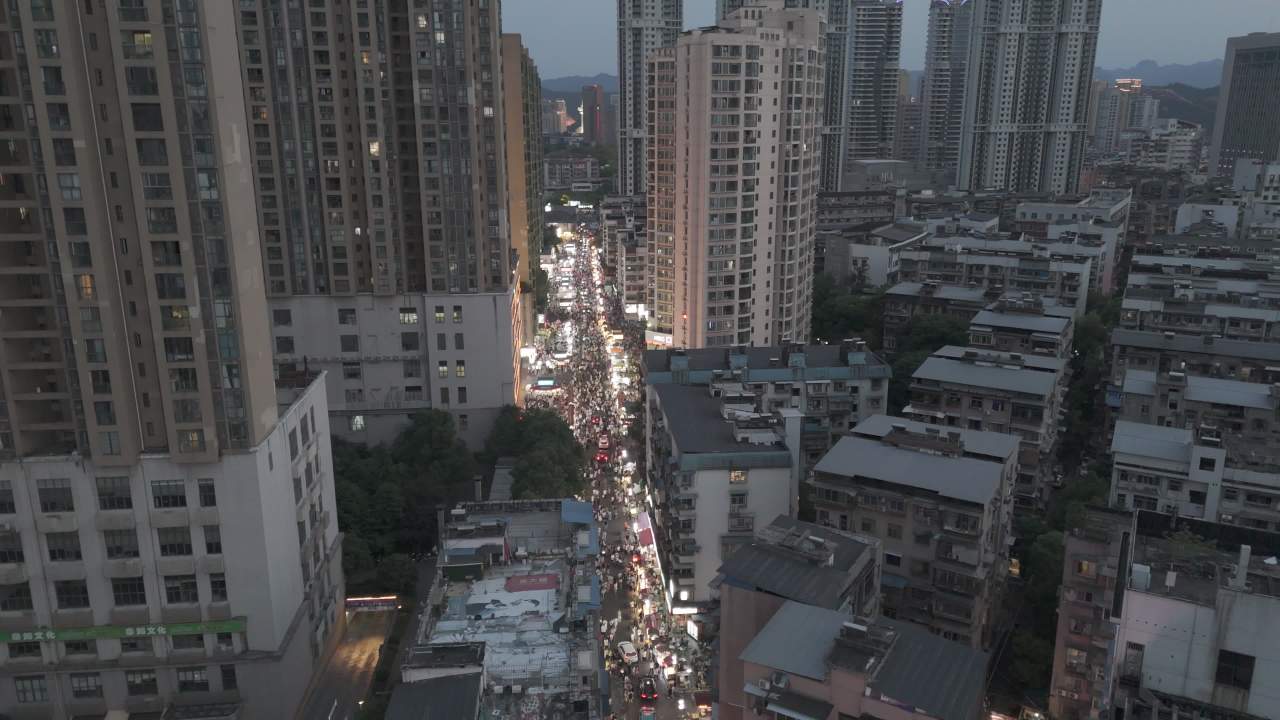 宜昌铁路坝小吃街 2