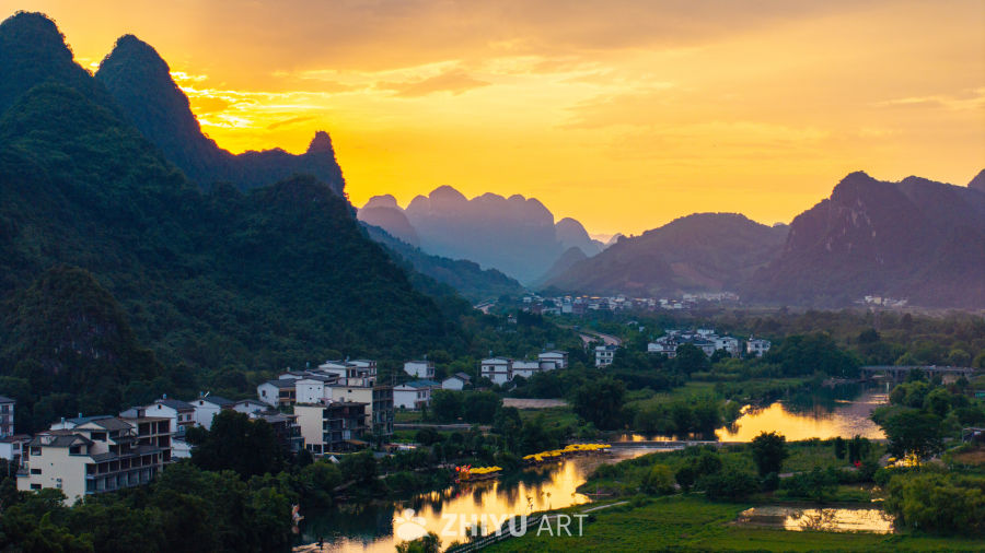 日落下的山水画卷