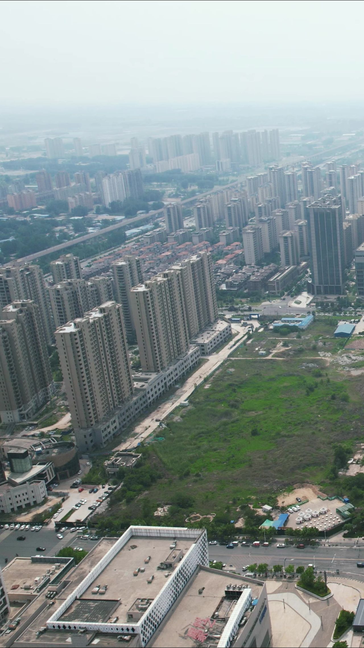 河南开封城市风光竖屏航拍 