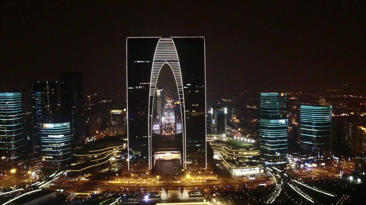 高清航拍苏州东方之门夜景