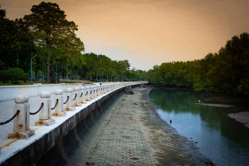 河边小路