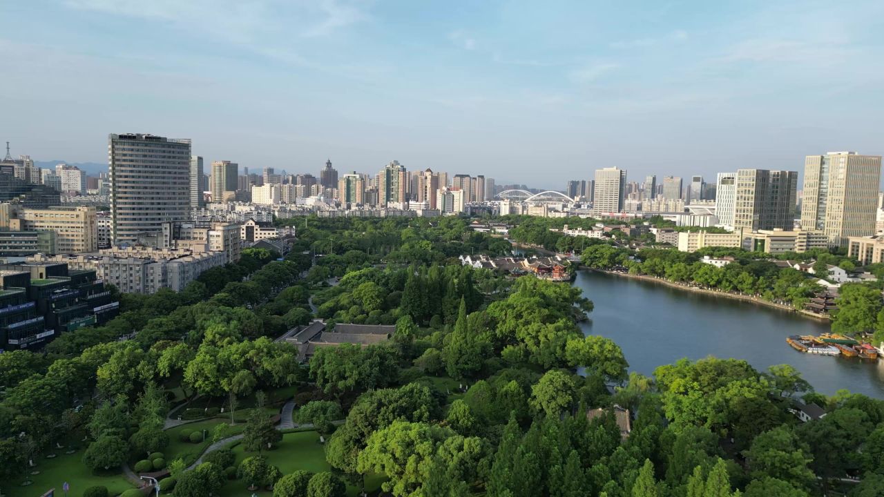 航拍浙江宁波天一阁月湖景区