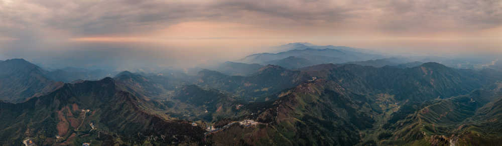 南岳群山俯视全景