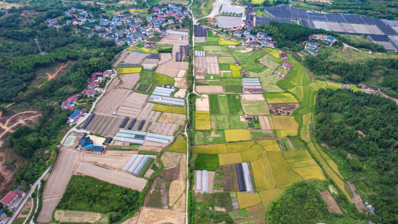 山川丘陵农田农业种植美丽乡村航拍 