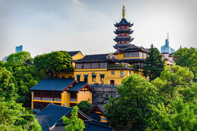 城墙视角下的鸡鸣寺