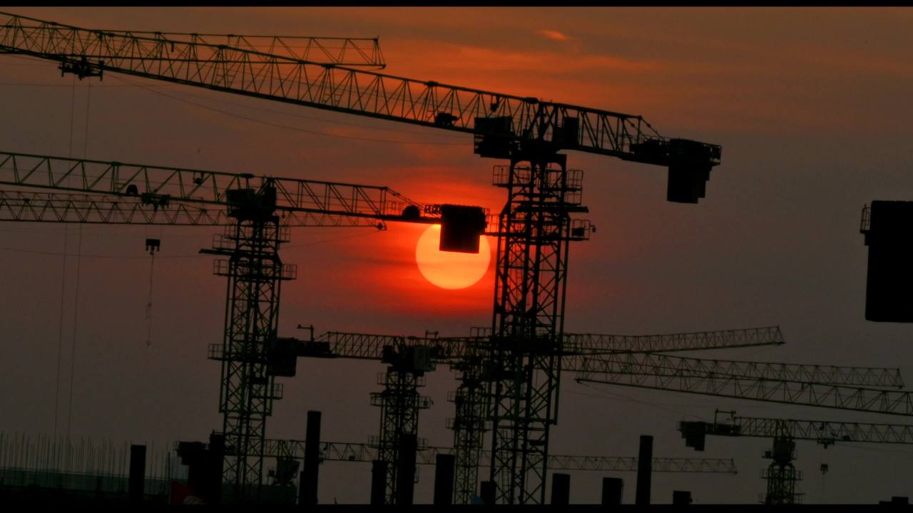 日落时分—建筑塔吊