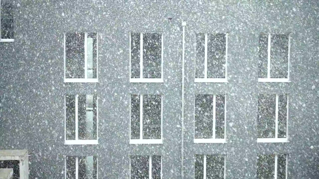 雪乱舞降雪雪