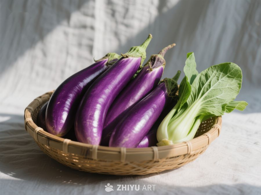 紫茄子与青菜置于竹篮中 853
