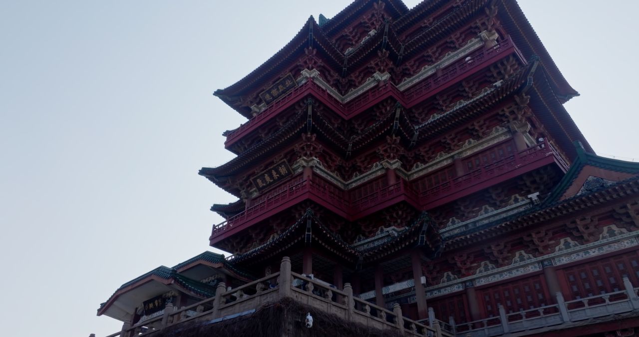 江西南昌滕王阁城市建筑航拍 18