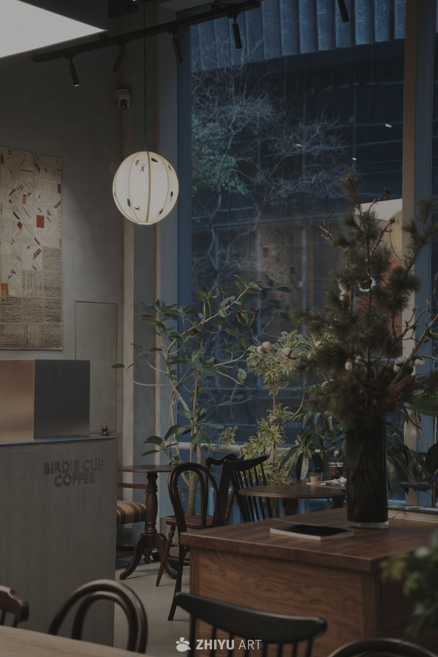 咖啡馆的静谧角落