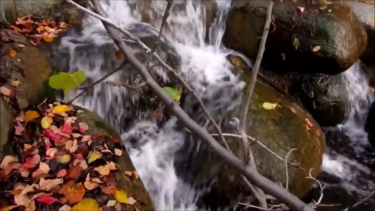大瀑布秋自然溪