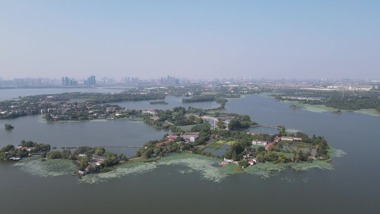 湖北武汉东湖珞珈山航拍
