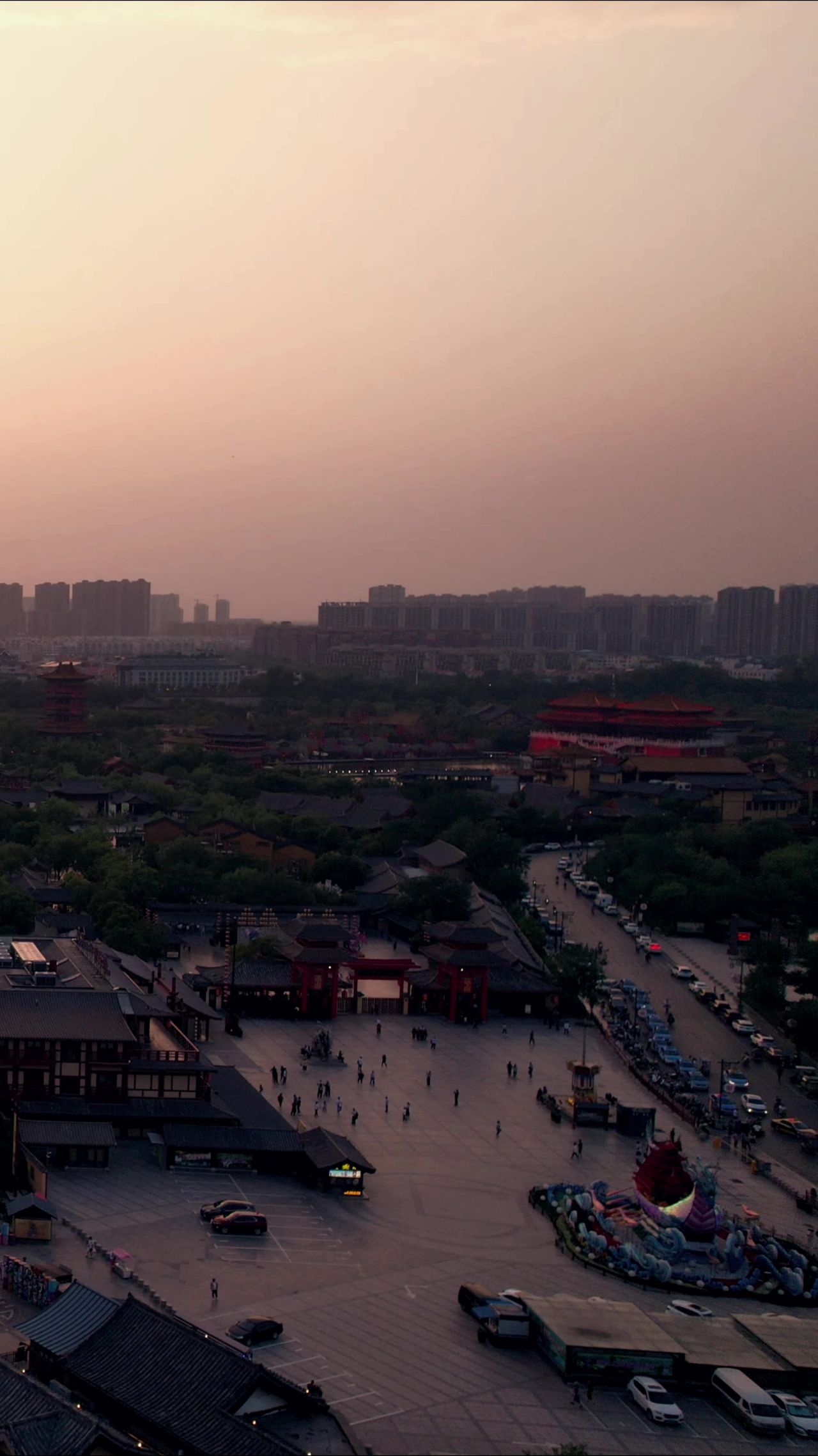 河南开封晚霞夕阳竖屏航拍  