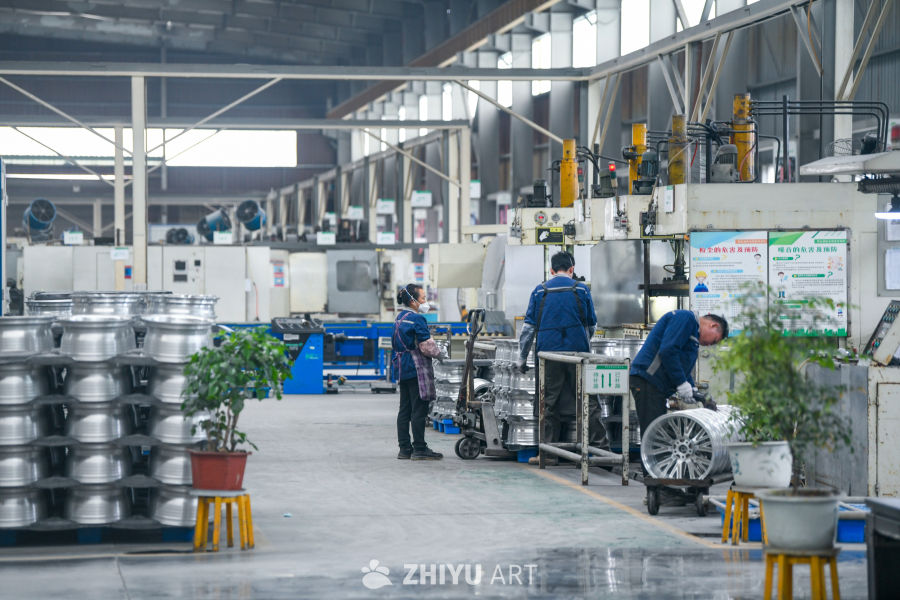 铝企业生产加工 汽车轮毂生产车间 35