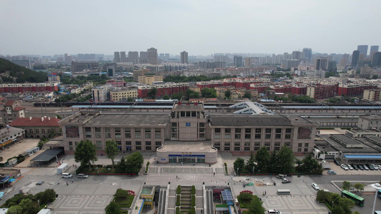 山东泰安城市风光航拍 