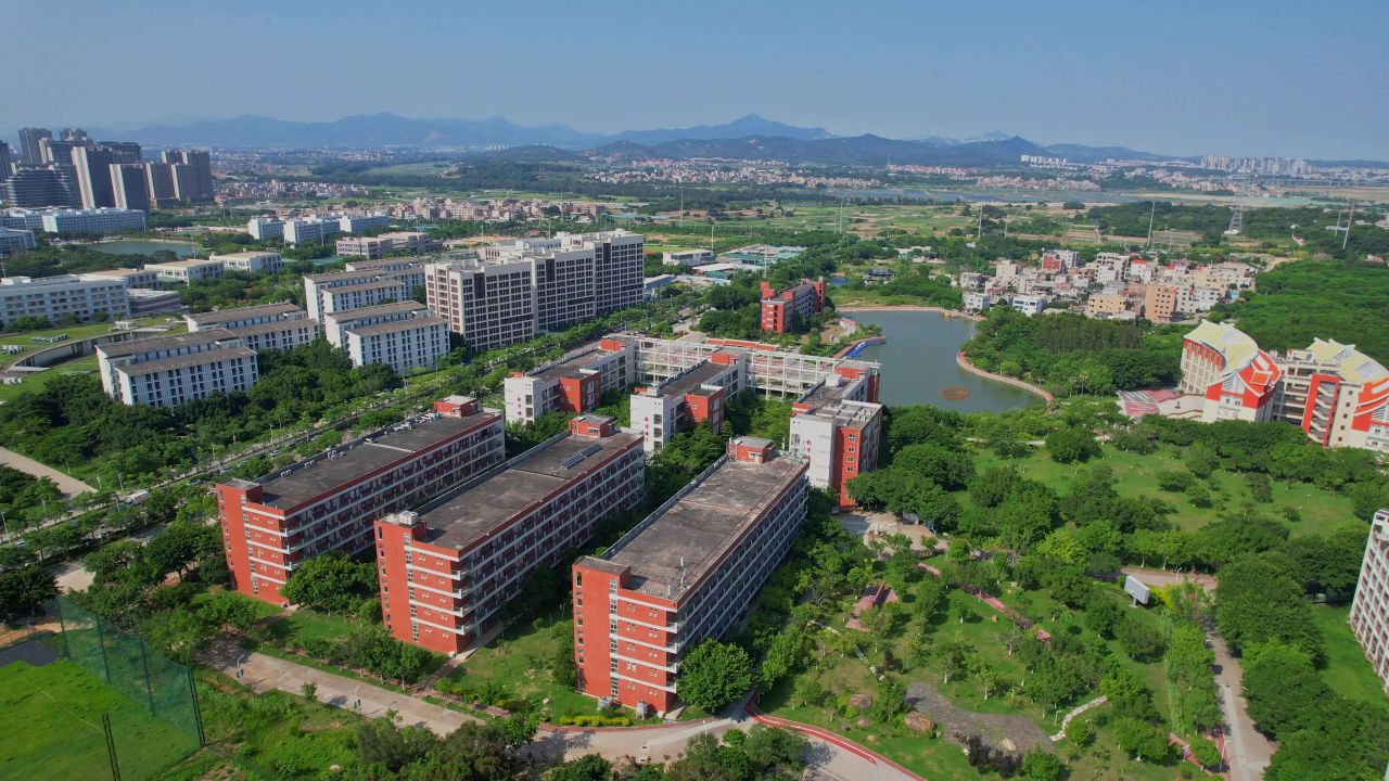 航拍厦门海洋技术学院 12