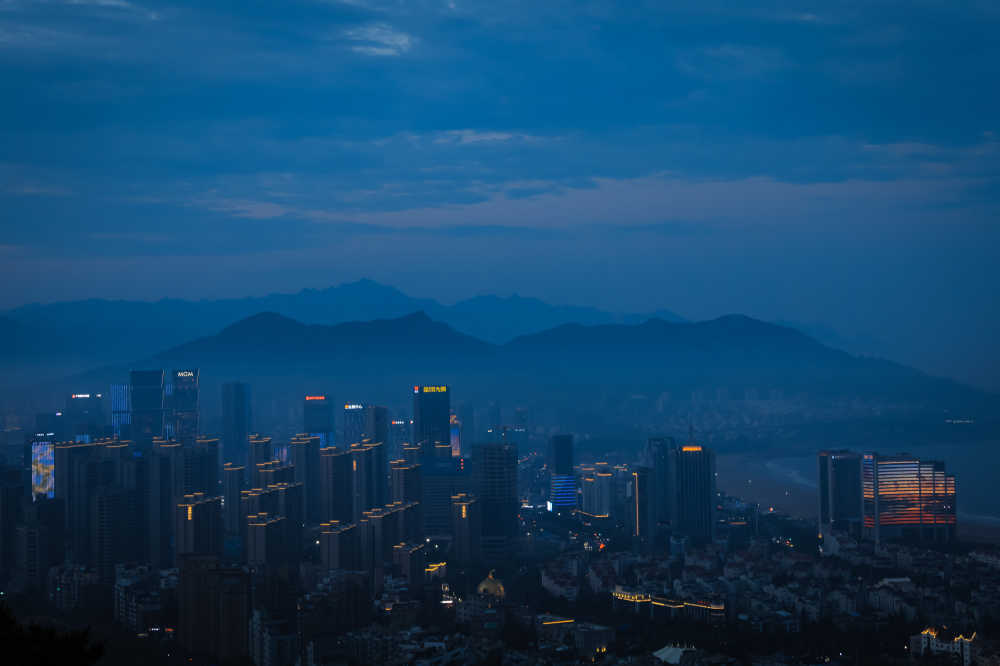 城市的寂寞