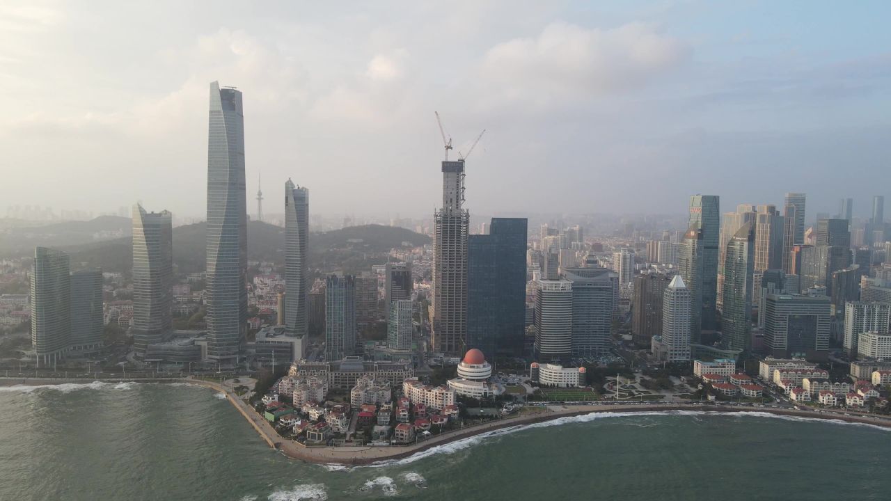 航拍山东青岛海天中心海岸线 