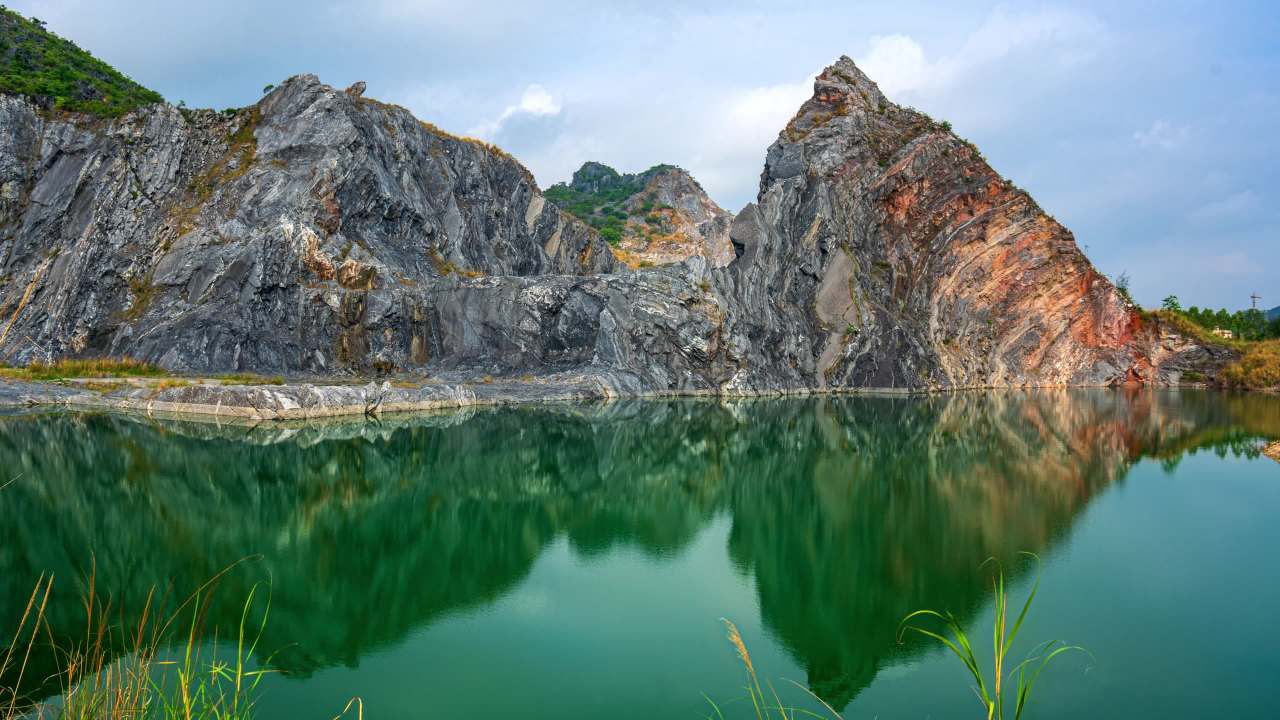 广西玉林小西藏山水湖泊自然风光