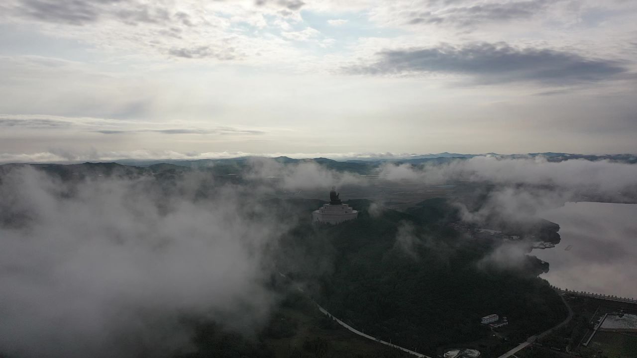 六鼎山大佛远景航拍