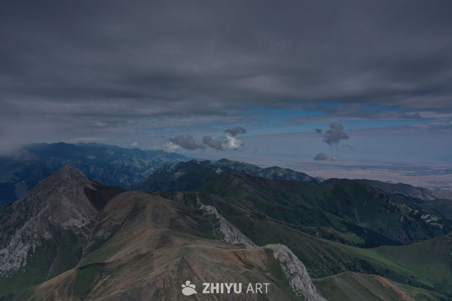 山巅之景